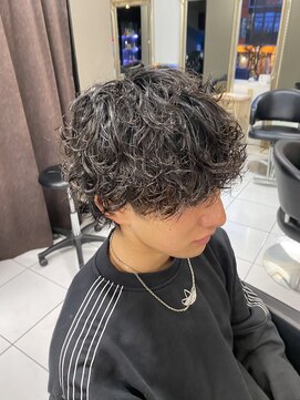 アイズ 海老名(AIZU) プードルパーマポップコンパーマ波巻きスパイラルパーマ