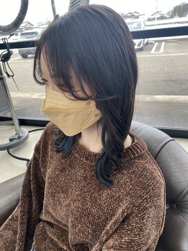 アールトゥーヘアー(art To Hair) インナーカラー/青色/イヤリングカラー