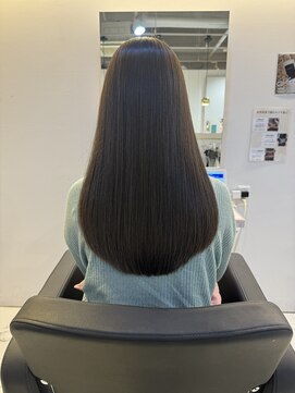 リーホリエ(Lee Horie) 赤味を更に抑えるアッシュオリーブ【髪質改善ストレート】