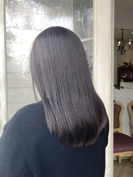 アミュレ(Amule) 重ため黒髪ストレートミディアムサラ艶髪世田谷美容室