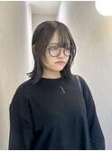 ［rena］顔周り切り込みレイヤー×切りっぱなしミディアム
