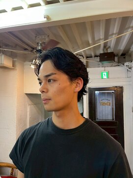 ビーバイエイトジェンツ(Bee by EIGHT GENTS) MEN’S HAIR/波巻ツイストスパイラル/フェザーパーマ/心斎橋