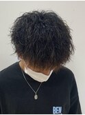 メンズパーマ波巻きツイストスパイラル刈り上げセンターパート