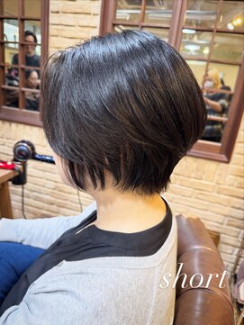 くびれショート