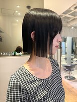ローマージングウマエ(ROAMER jingumae)&nbsp;切りっぱなしボブ