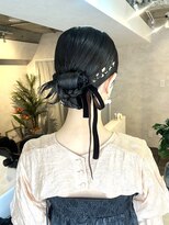サンルーム(SUN room) タイトリボン三つ編みシニヨン金箔ヘアアレンジヘアセット結婚式