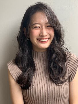 ブラウヘアアンドケア(care) 立ち上げバングとクラシカルカールで女度アップ