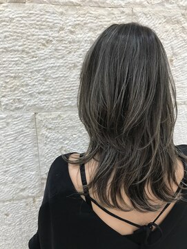 ティンク 大船(Tink) グレーアッシュ　【Tink大船/阿部】