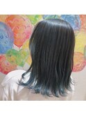 ネイビーカラー