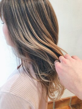 ロウバイレボ 柏(lou by revo) ショートボブ/ミニボブ/マッシュ/切りっぱなし/柏駅