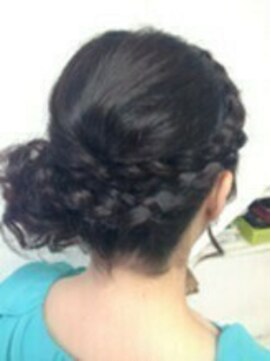 ハレ 中目黒(hale) 編み込みヘアセットスタイル