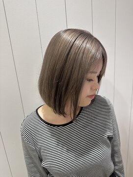 オリバイオハナ(Oli by ohana) ボブ/ブリーチカラー/ミルクティーベージュ
