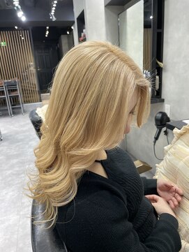 キリカ 新宿東口(KIRIKA) 【KIRIKA/横澤】大人気！王道ミルクティー/色落ちブロンド系へ！