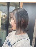 インナーカラー×切りっぱなしボブ