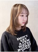 ミディアム顔周りレイヤー韓国ヘアおくれ毛_ba542681