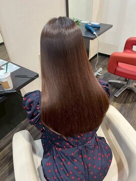 ヨンセンチメートルヒロサカ(4cm HIROSAKA) 髪質改善縮毛矯正