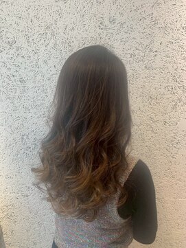 ダマーニ 表参道(DAMANI) 似合わせカット/ミディアムレイヤーカット[表参道駅]