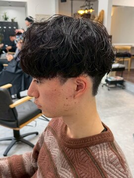 フゥ 宇都宮戸祭(FeU) 宇都宮メンズカットメンズパーマ波巻きスパイラルパーマツイスパ