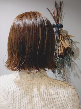 ウィーク 梅田(UiiC) 大人ナチュラル外はねボブ【uiicumeda sachi】