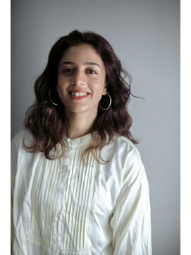 ジョニー ワンノート(Johnny Onenote) 透けベージュ×無造作ウェーブ