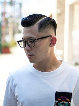 キングスマントーキョー 府中店(KINGSMAN TOKYO) ツーブロックマッシュ/波巻き/ハイライト/束感<理容室><府中駅>