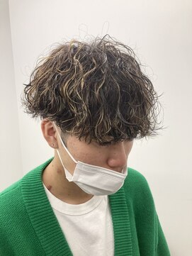 ラヴィズム 名駅店(LUVISM) メンズマッシュ波巻きパーマメッシュツイスパ刈り上げツーブロ