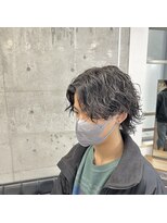 メルシー トータル ブランディング サロン(merci TOTAL BRANDING SALON)&nbsp;センターパートウルフ×波巻きスパイラル 横浜