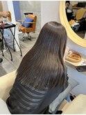 オリーブグレージュ