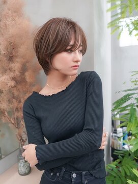 ギークス(GEEKS) 【GEEKS渋谷】大人ショートウルフ/グレージュ/冬カラー/20代30代