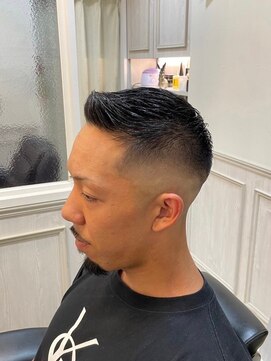 ミリオンバックス 神田店(Million Bucks) スパイキーショート/スペインカール<理容室>[メンズ/床屋/神田]