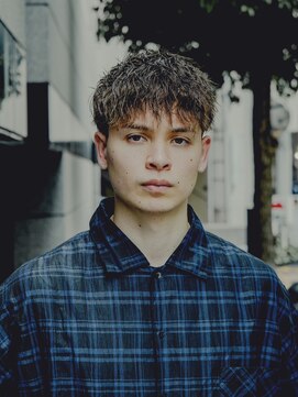 レンゲン(LENGEN) メンズパーマフェードバーバーツイスト理容室カット