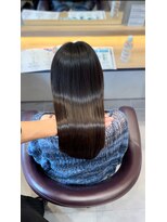 マオリ ホアロハ バイ アヌエヌエ(maoli hoaloha by anuenue)&nbsp;【大熊佑哉】髪質改善/艶髪/ナチュラルストレート