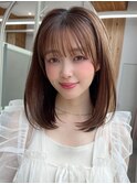 艶感で魅せる上品ミディアムヘア
