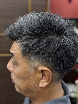 ヘアーアンドメイク アネラガーデン(HAIR&MAKE Anela garden) メンズショート　刈り上げ