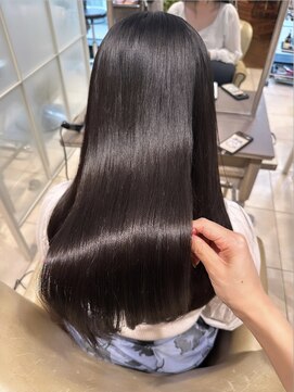 ソワリー 栄(THOiRY) 美髪矯正/縮毛矯正/艶髪/地毛風ストレート/名古屋栄