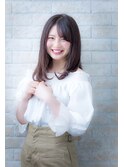 小顔&フェアリーグレージュの大人かわいい切りっぱなしボブ