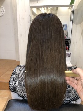 アコンプリッシュ 代官山 恵比寿(accomplish) プラチナミネコラ