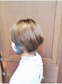 ウルフベースの大人ショートボブ2