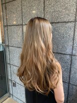 美容室 メザミー MESAMIES ハイトーンブリーチ×ガーリーふんわりホワイトブロンドロング