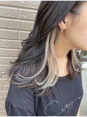 イヤリングカラーグレージュ