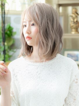 カバーヘア ブリス 戸田公園西口店(COVER HAIR bliss) 外国人風プラチナカラーシースルーバングa戸田公園20代30代40代