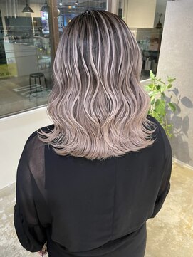 メリー オオサカ(Merly Osaka) 色落ちも綺麗ホワイト バレイヤージュ_white lavender ash_