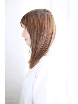 シュシュット(chouchoute) 吉祥寺3分/透明感セクションカラー外ハネボブペールベージュ/041