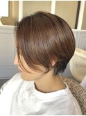 横顔シルエットも良いショート！