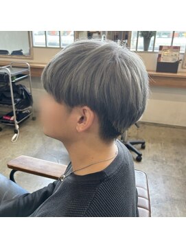 グラ デザイン アンド ヘアー 天王寺店(GRAS DESIGN & HAIR by HEADLIGHT) ブリーチ回数必須シルバーグレーカラー