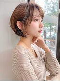 キャラメルブラウン×ナチュラルショートボブ