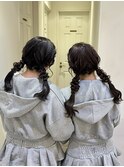 お揃いヘアにおすすめ！ツインヘア