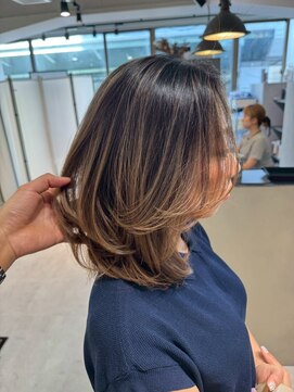 メリー オオサカ(Merly Osaka) layer balayage