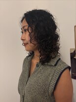 ニーム(nimes)&nbsp;kaon  海外風パーマ　ミディアムパーマ