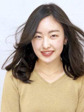 ニーノ(nino) ミディアムスタイル